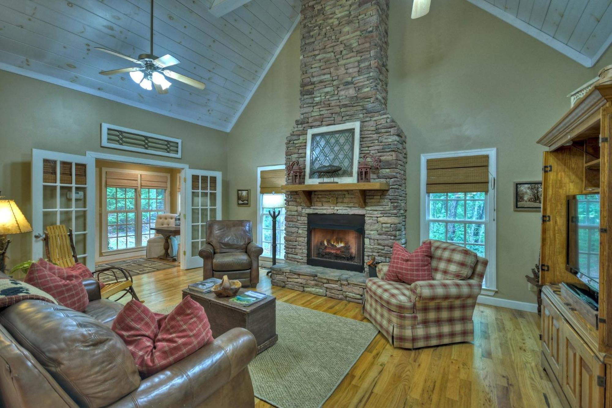 Southern Living Cottage Cozy Up By The Fire Relax On The Porch And Enjoy Peaceful Surroundings بلو ريدج المظهر الخارجي الصورة
